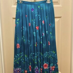 Bobbie Brook Ladies SZ 4/6 small.